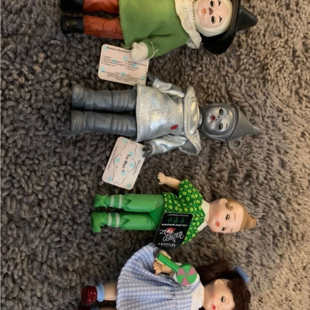 Wizard of Oz figurines